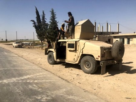 Terrorçuların qoyub qaçdığı 280 min dollarlıq ABŞ texnikası: Türk əsgərləri ələ keçirdilər - FOTOLAR Terrorçuların qoyub qaçdığı 280 min dollarlıq ABŞ texnikası: Türk əsgərləri ələ keçirdilər - FOTOLAR