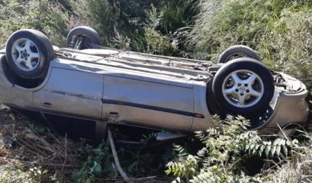 Hərəkətdə olan “Opel” aşdı, sürücü öldü