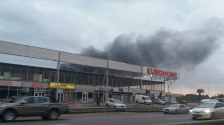 Bakıda güclü yanğın: 9 nəfər zəhərləndi