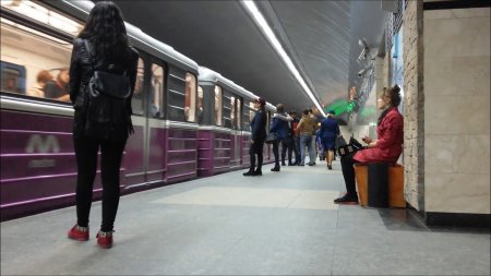 Bakı metrosunda həyəcan - Sərnişinlər vaqonlardan təxliyə olundu - RƏSMİ