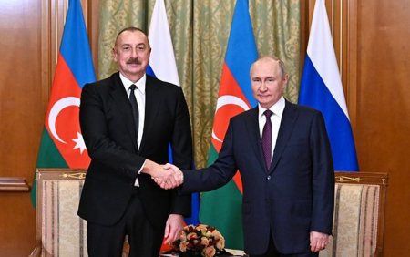 Putin İlham Əliyevi təbrik etdi